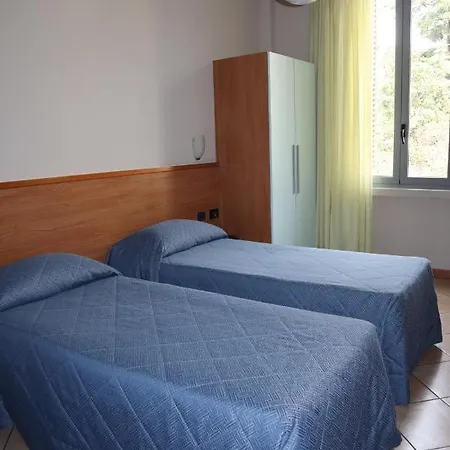 Salerno Hotell