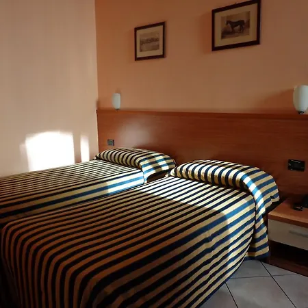 Salerno Hotell 3*
