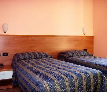 アルベルゴ サレルノ ミラノ